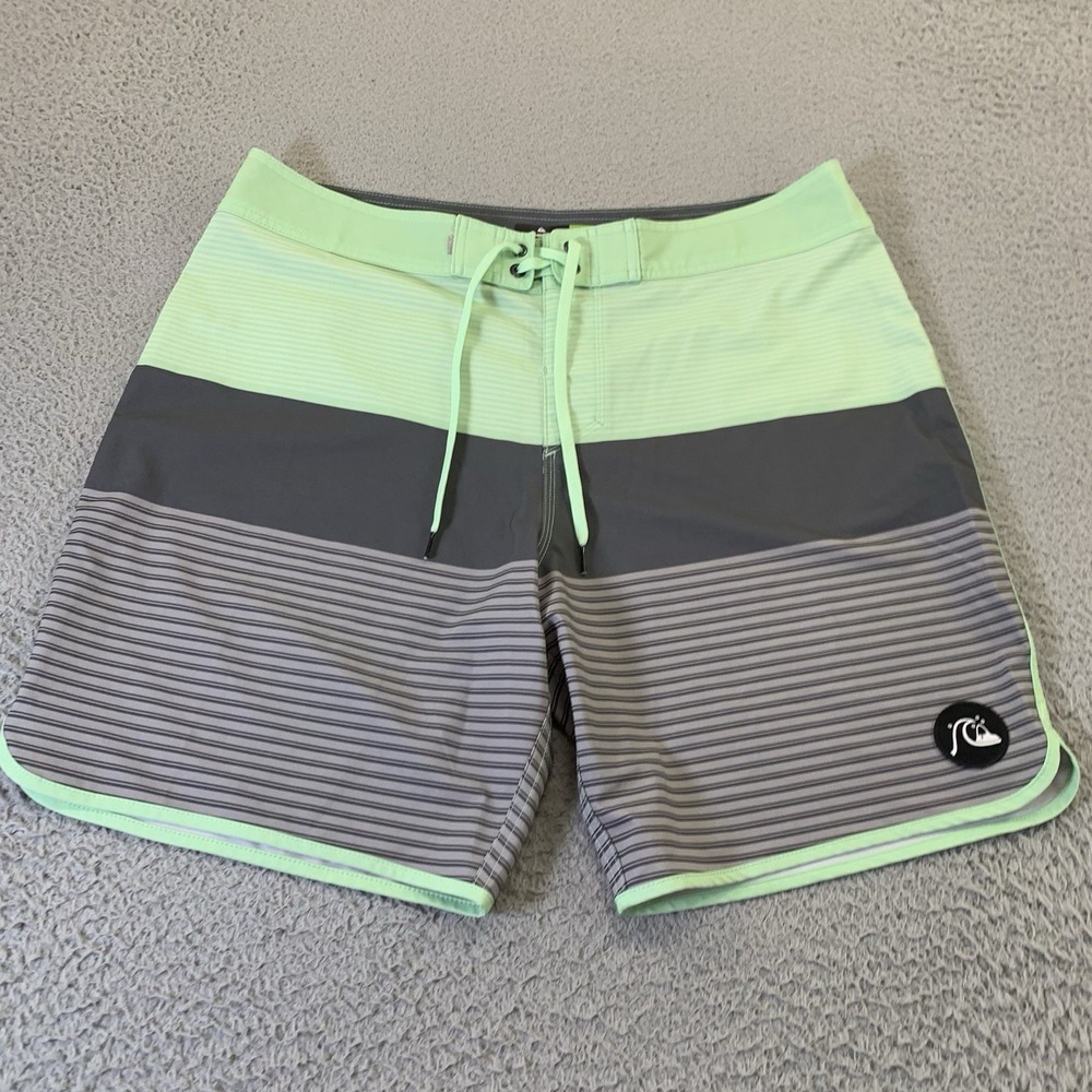 Quiksilver Highline Board Shorts Mens 38 Green Striped No‎ Liner 8.5 " Inseam